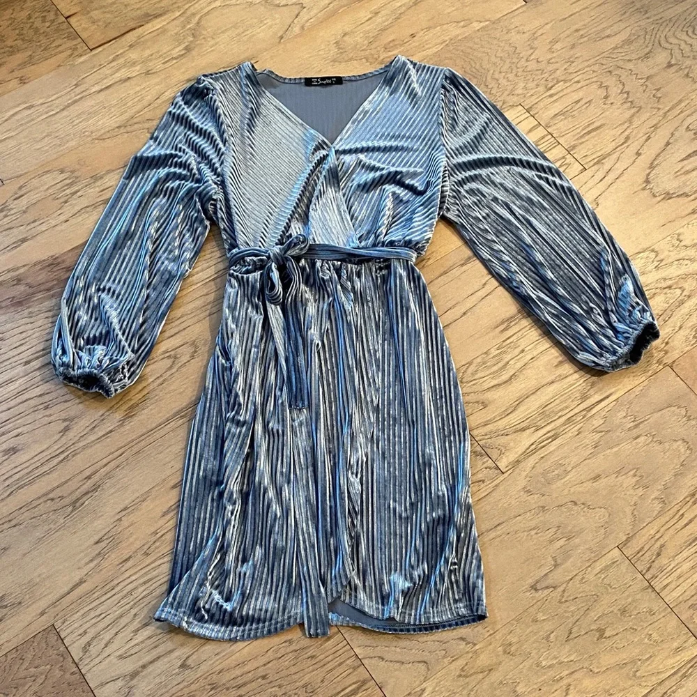Simplee Icy Blue Velvet Dress - Picture 1 of 5